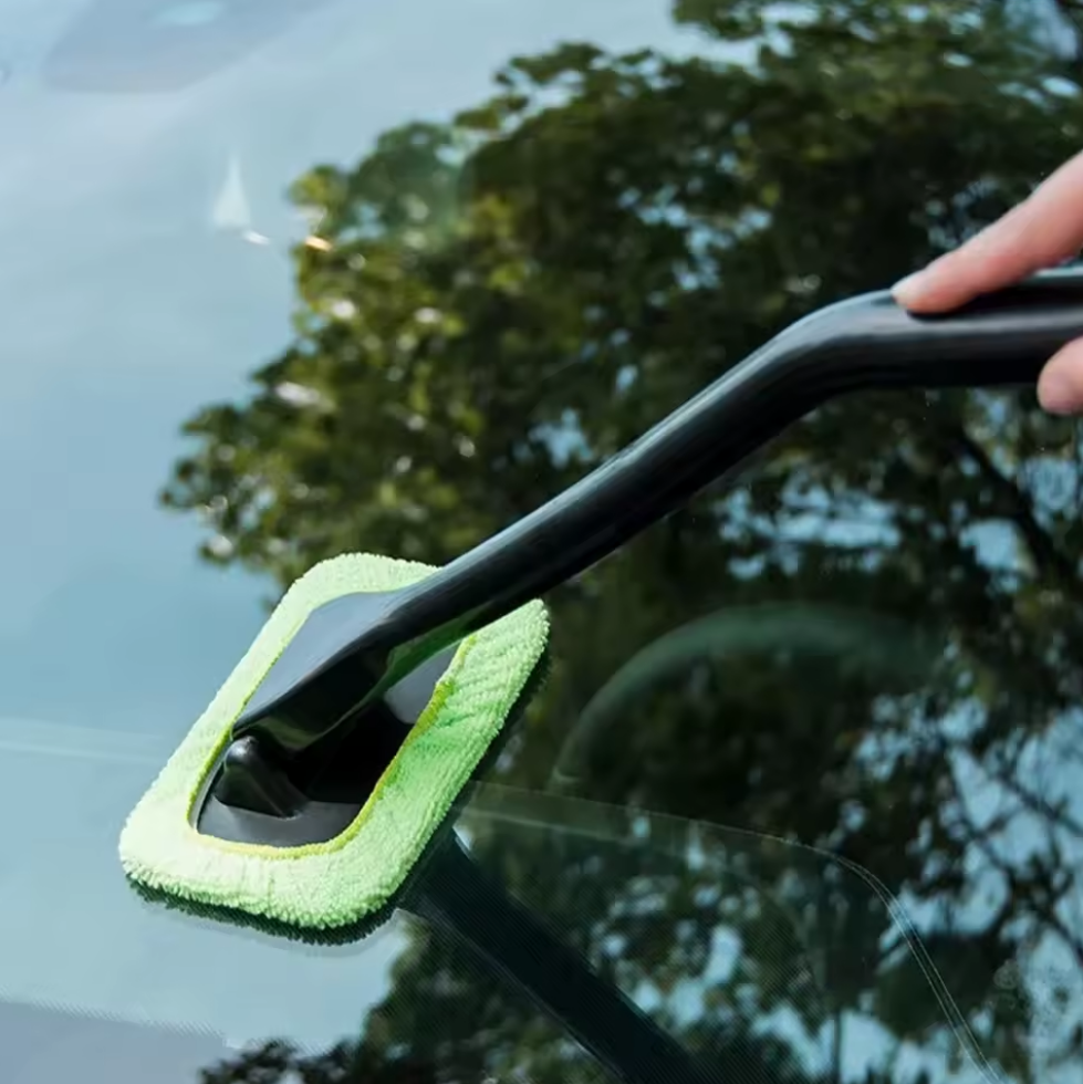 Microfiber Windshield Cleaning Brush